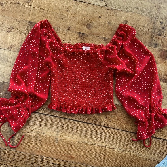 ADORABLE Red White Polka Dot Smocked Crop Top - Picture 2 of 9